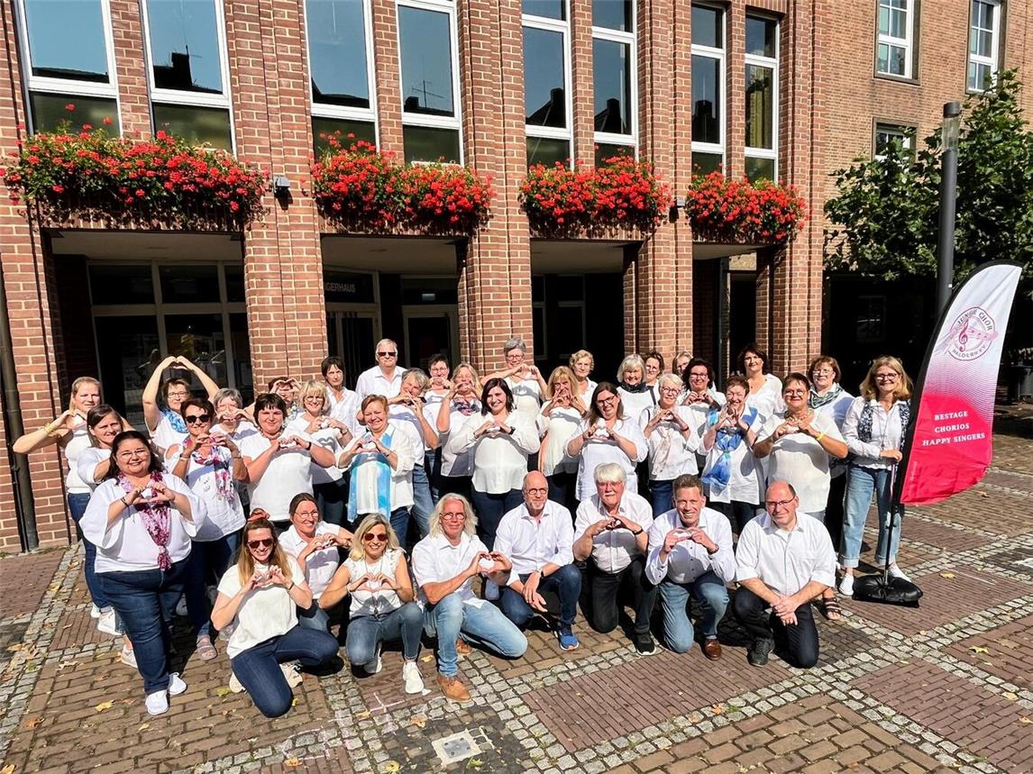 Die Mitglieder des Haldener Chors vor dem Konzert im Bürgerhaus. Foto: privat
