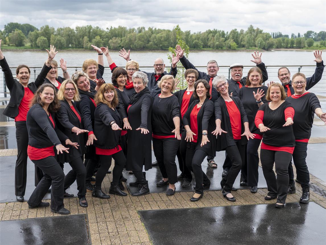 Die Mitglieder von „Different Voices“ freuen sich auf das Jubiläumskonzert in Emmerich. Foto: privat