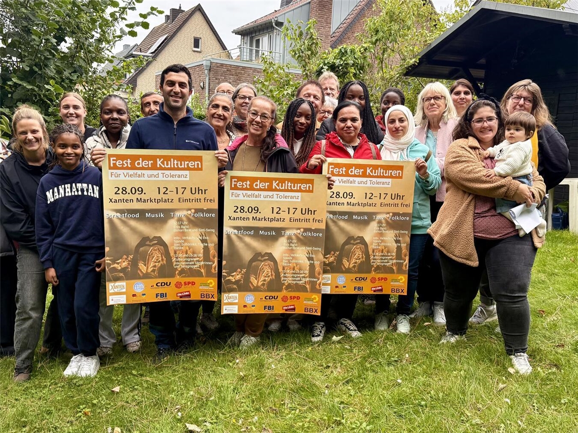 Die Mitwirkenden freuen sich auf ein schönes „Fest der Kulturen“. NN-Foto: SP