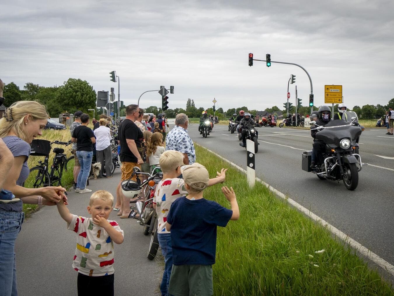 Die Motorradwallfahrt ist auch für die Zuschauer ein besonderes Ereignis. 