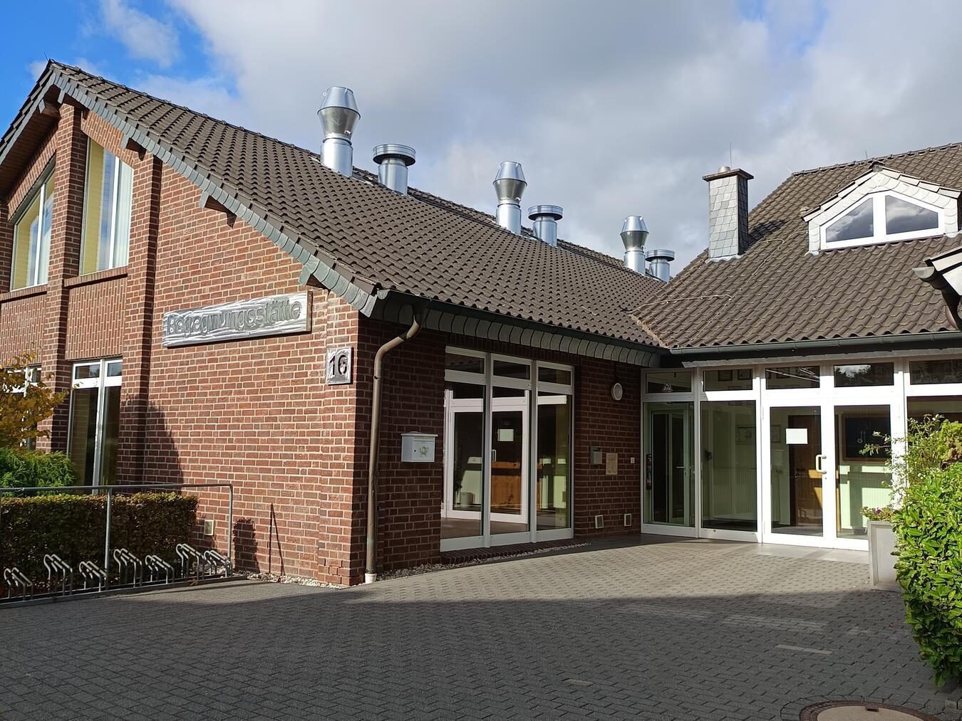 Die neu installierte Lüftungsanlage in der Öffentlichen Begegnungsstätte Winnekendonk ist von außen gut erkennbar. Foto: Wallfahrtsstadt Kevelaer