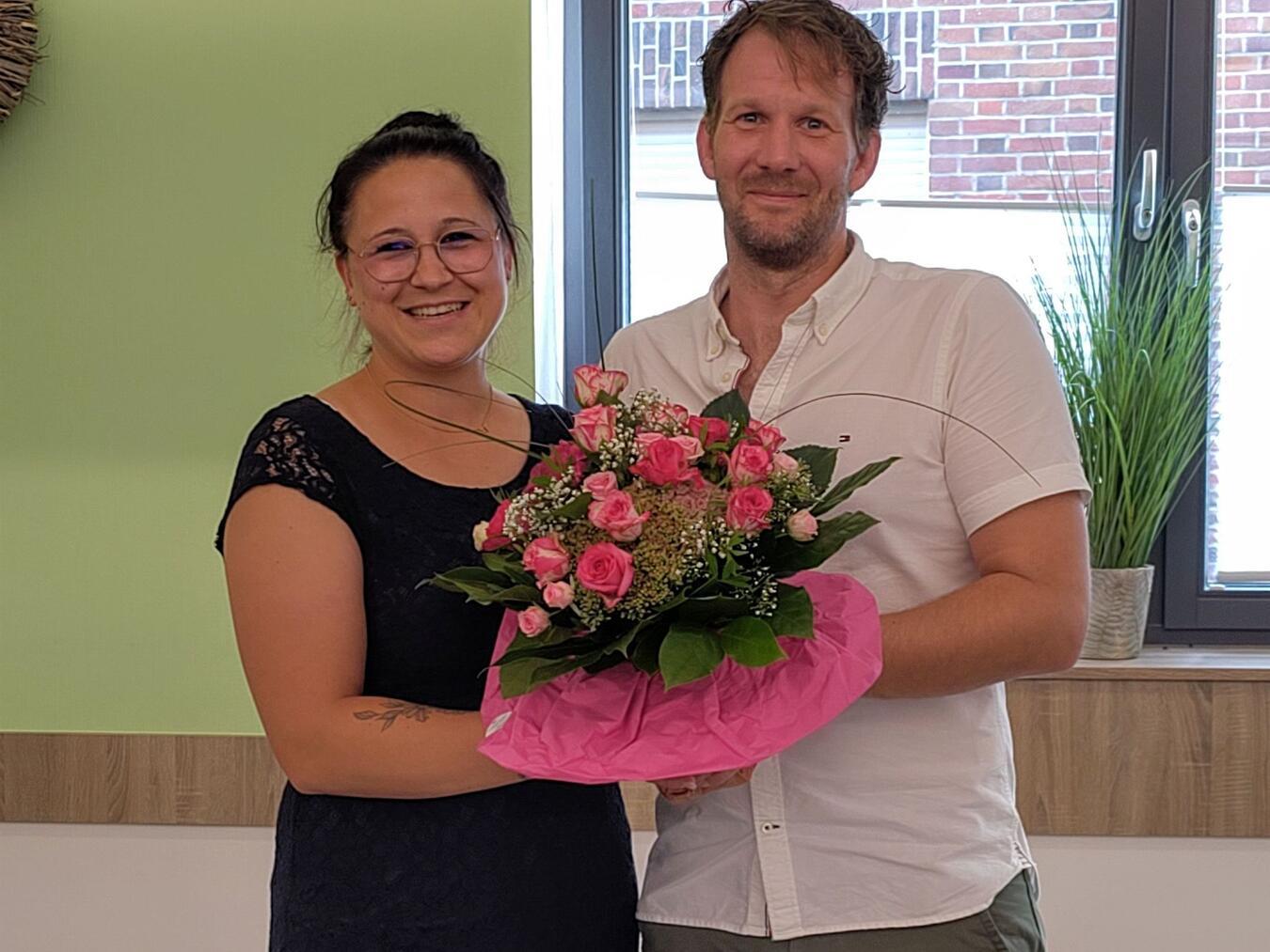 Die neue Vorsitzende der CDU Issum, Miriam Finken, zusammen mit dem scheidenden Vorsitzenden Klaus Viefers.