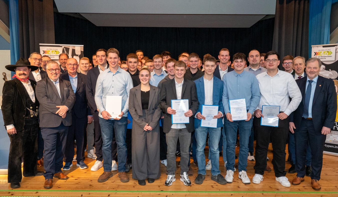 "Feierliche Lossprechung der Land- und Baumaschinenmechatroniker in Uedem, Niederrhein"