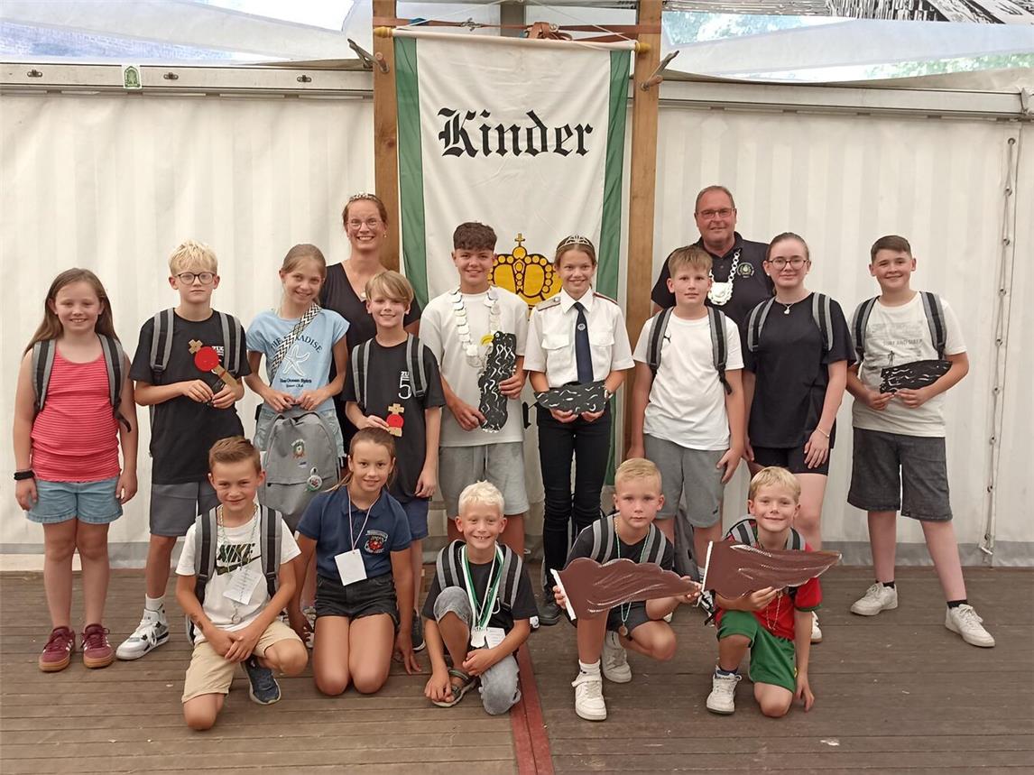 Die neuen Regenten und die Preisträger in Mehr. Foto: privat