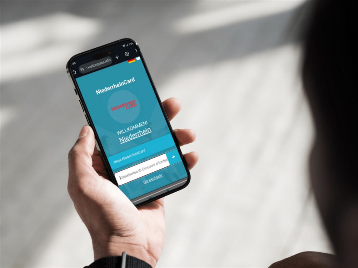 Die NiederrheinCard lässt sich bequem über die App verwalten.Foto: NT