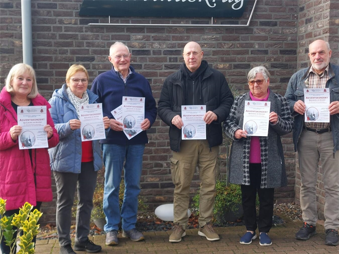 Die Organisatoren und Mitwirkenden freuen sich auf das Konzer (v.l.): Ursula Pitzner, Annegret Wachholz, Leo Rehm, Detlev Alaze und Hermann Beckedahl. Foto: Qualburg im Takt