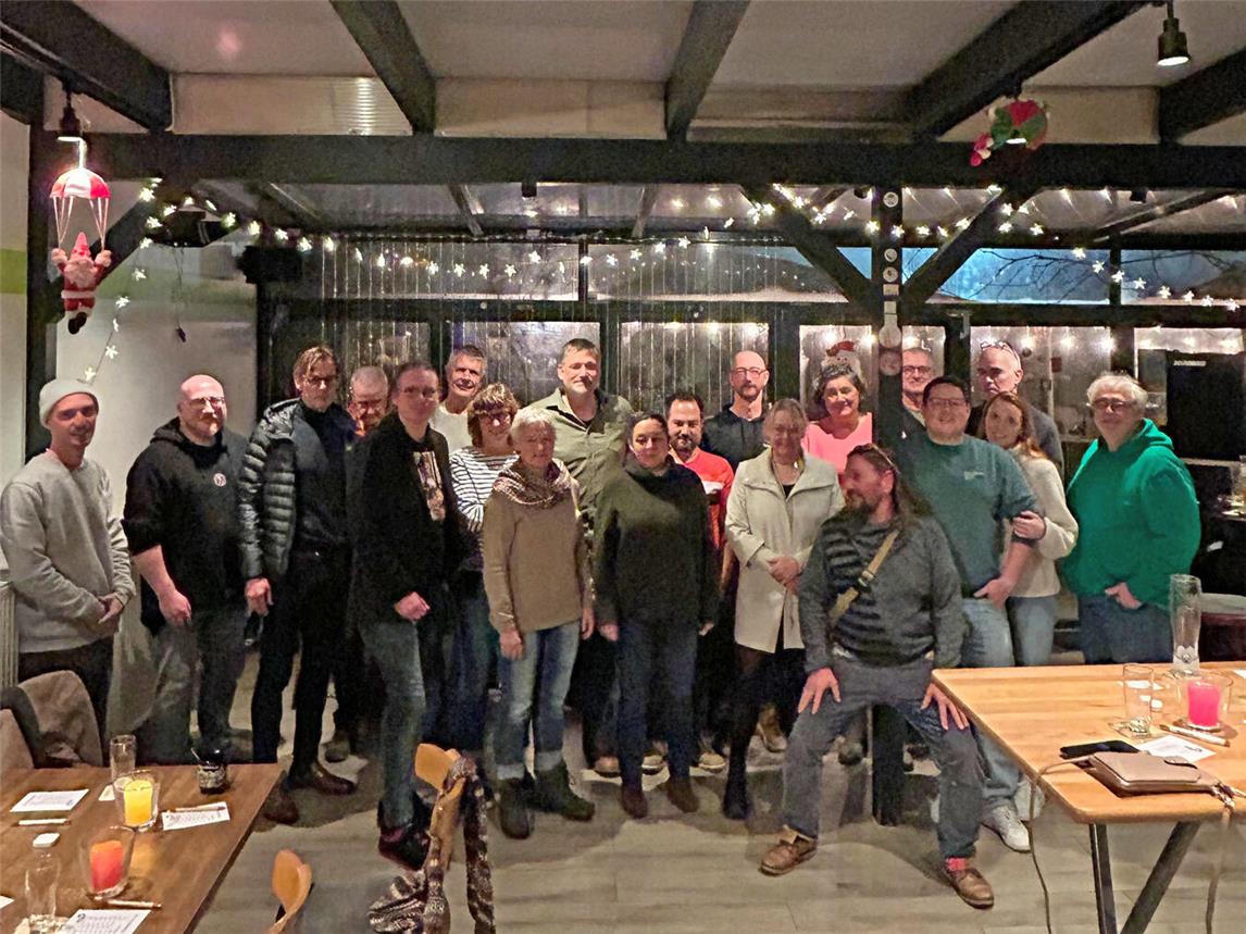 Die Parteimitglieder bei der Mitgliederversammlung. Foto: privat