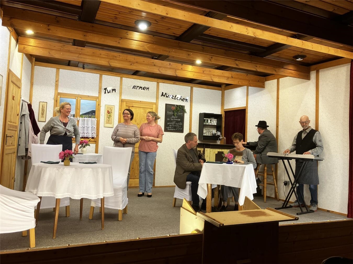 Bühnenbild der Dorfbühne Mehr