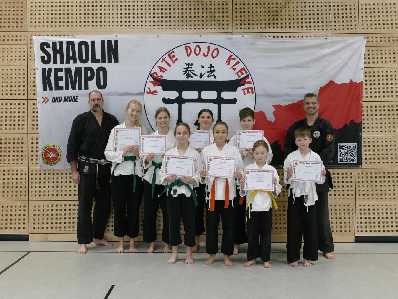 Die Prüfer waren sehr zufrieden mit den gezeigten Leistungen. Foto: Karate Abteilung 1. FC Kleve