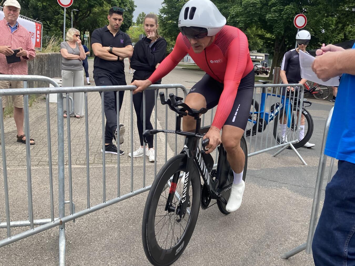 Die Radsportgemeinschaft Haldern 03 richtete am Sonntag in Rees den Großen Preis der Sparkasse Rhein-Maas aus. Foto: RG Haldern 03