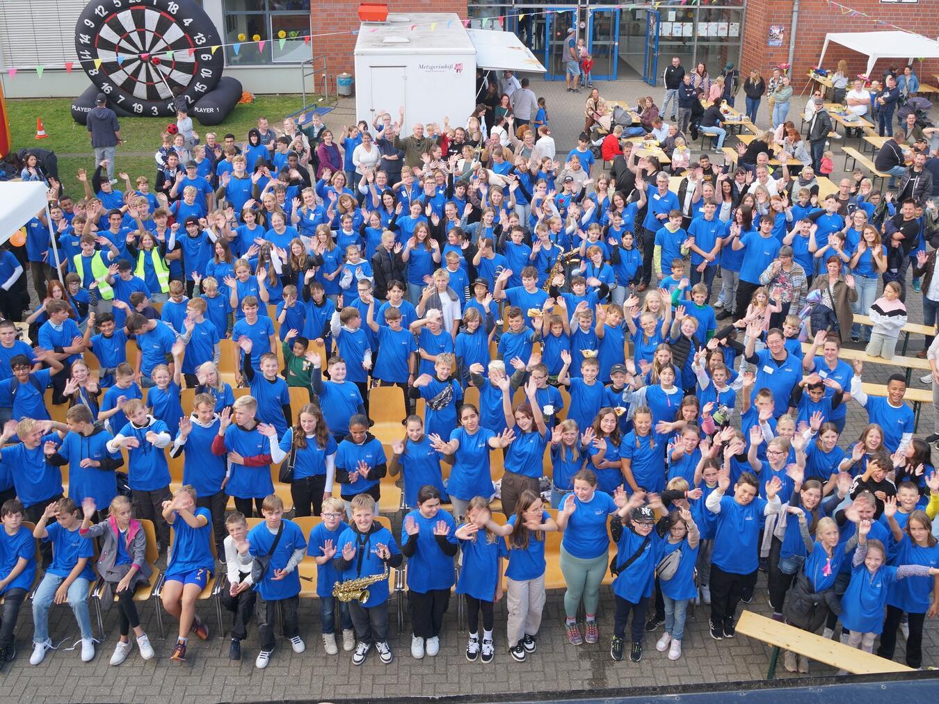 Die Realschüler feierten das 25-jährige Bestehen ihrer Schule mit einem großen Fest. Foto: Realschule