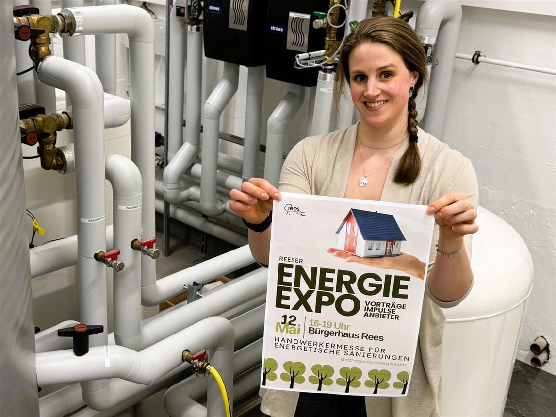 "Christine Klanten wirbt für Reeser Energie Expo, Klimaschutzmanagerin in Rees"