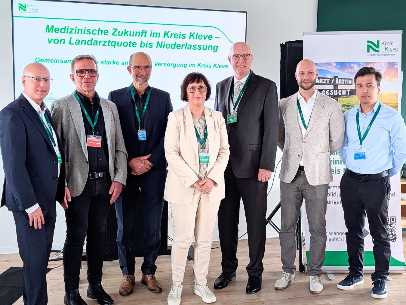 Referenten des Netzwerktreffens: Manrico Preissel, Christoph Starke, Prof. Volker Runde, Dr. Martina Scherbaum, Landrat Christoph Gerwers, Fabian Heisterkamp, Dr. Ahmar Olimov.