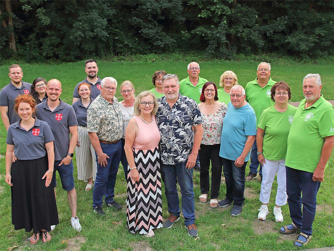 Die Repräsentanten laden herzlich zur diesjährigen Sommerkirmes nach Sevelen ein. NN-Foto: Theo Leie