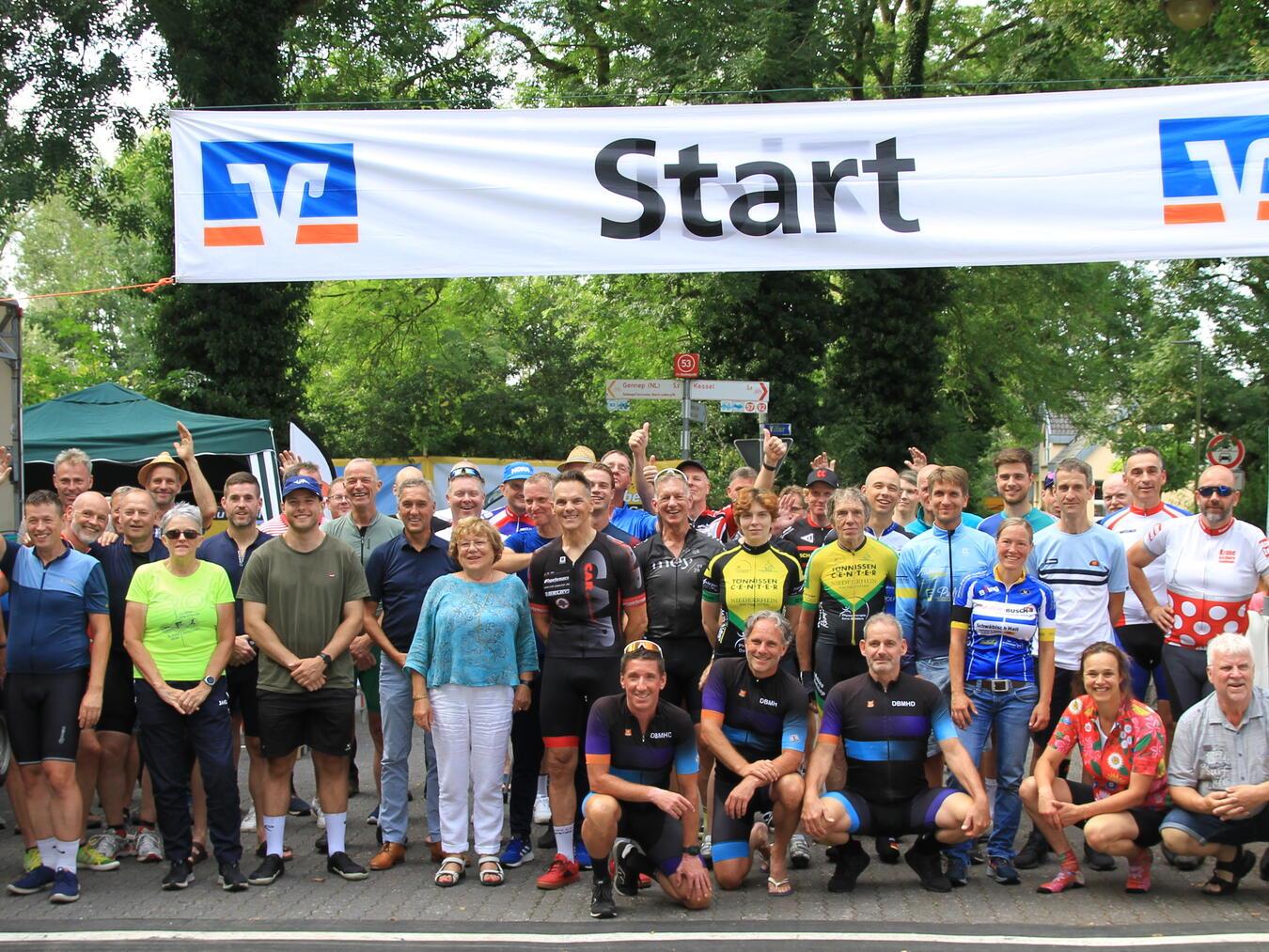 Runde von Hommersum: Welcher Bürgermeister ist schneller? Die Runde von Hommersum bietet wieder spannende Wettkämpfe für Hobby-, Jugend- und Amateurfahrer in den Klassen Master 2, 3 und 4. Foto: privat