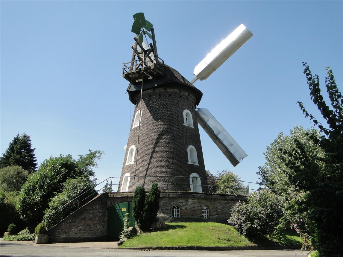 "Scholten-Mühle in Rees, geöffnet am 25. Mai, historische Windmühle"