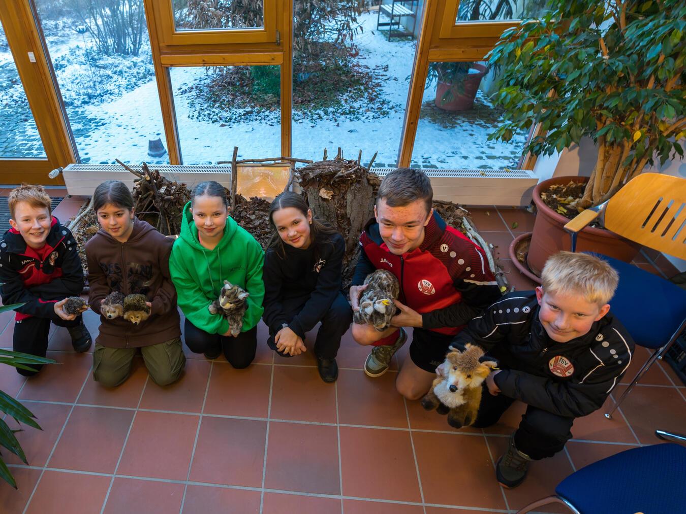 Die Schüler haben im Rahmen der Natur-AG unter anderem auch Laubschutzhütten gebaut.Fotos: Naturpark Schwalm-Nette