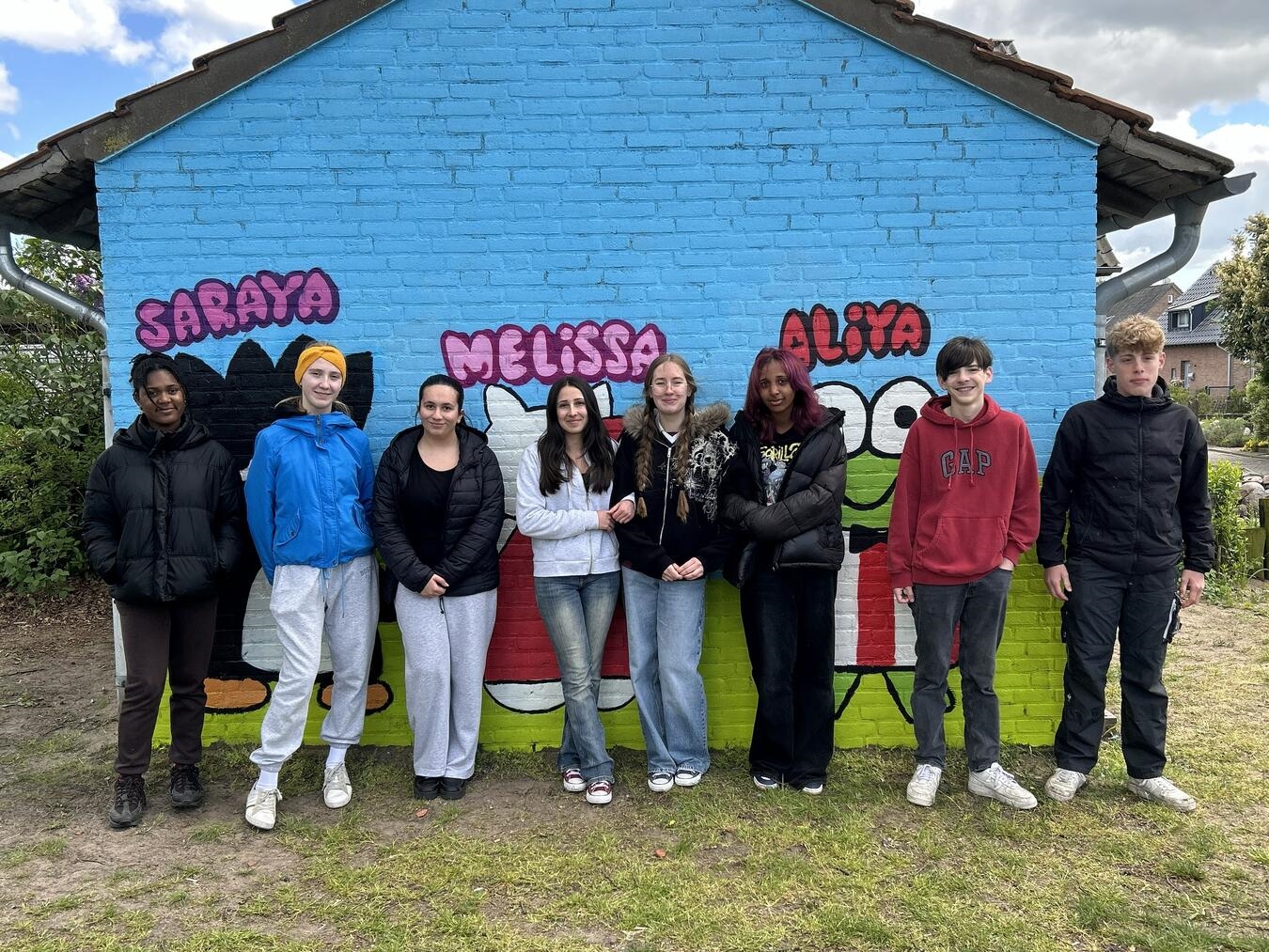 "Schüler zeigen Street-Art am Stromhäuschen, Spielplatz Eikelnberger Weg, Emmerich"