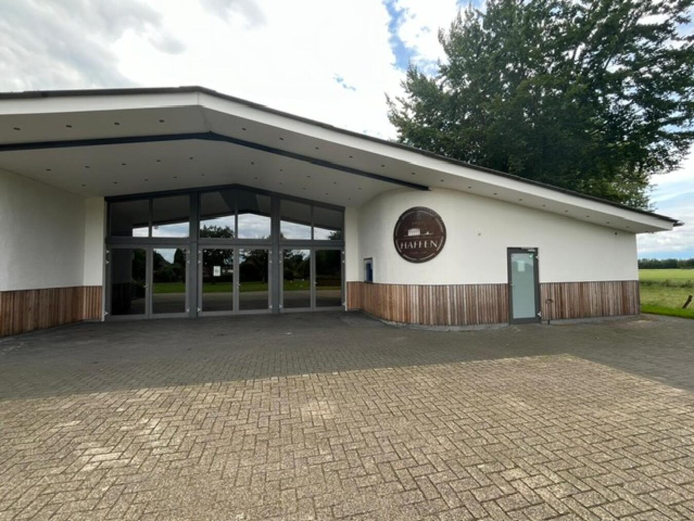 Die Schützenhalle in Haffen bekommt ein neues Dach. Foto: privat 