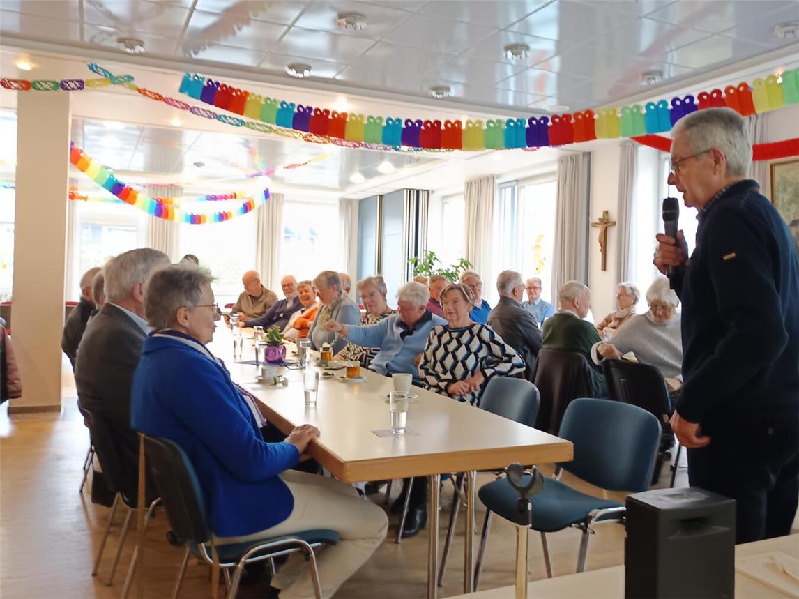 Die Senioren erlebten einen abwechslungsreichen und entspannten Vormittag, bevor es eine deftige Erbsensuppe zu Mittag gab. Foto: SeniorenUnion