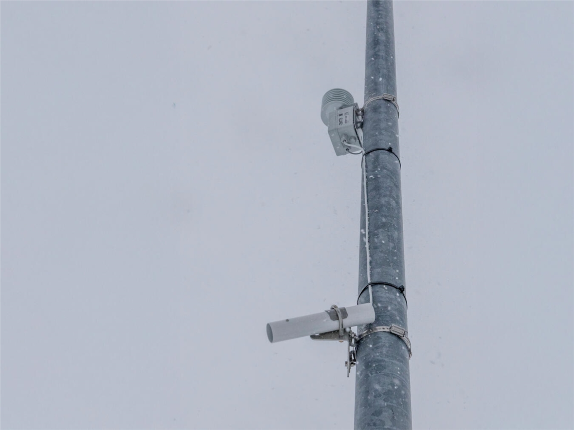 Die Sensoren sind an Laternenmasten befestigt. Foto: Stadt Kleve