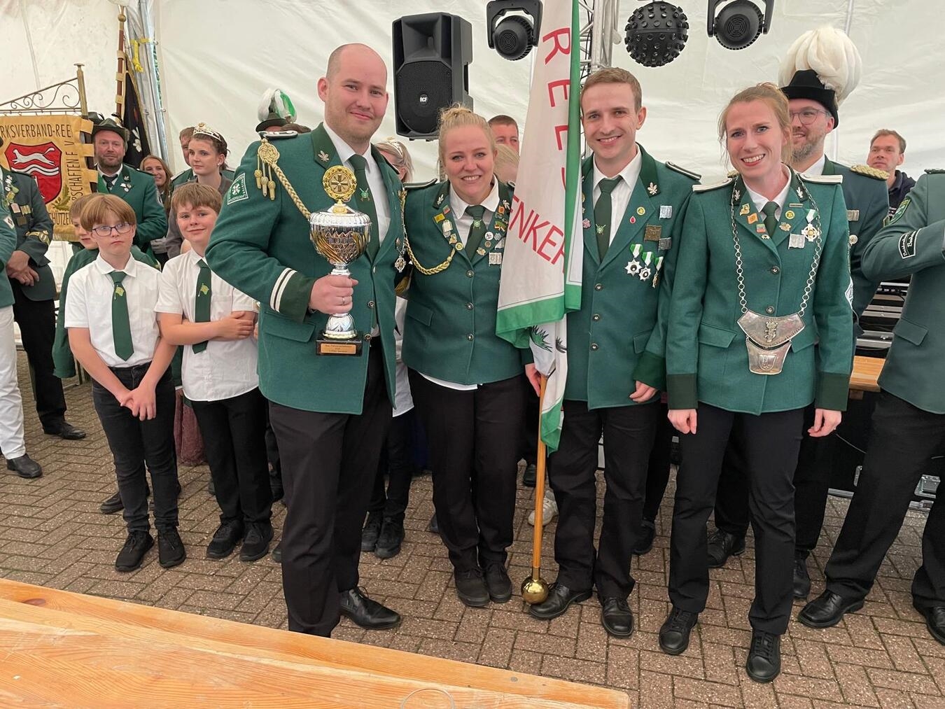 "Sieger St. Aloysius Bergerfurth, Gastgeber Bezirksfahnenschwenken 2024, Schützenverein"