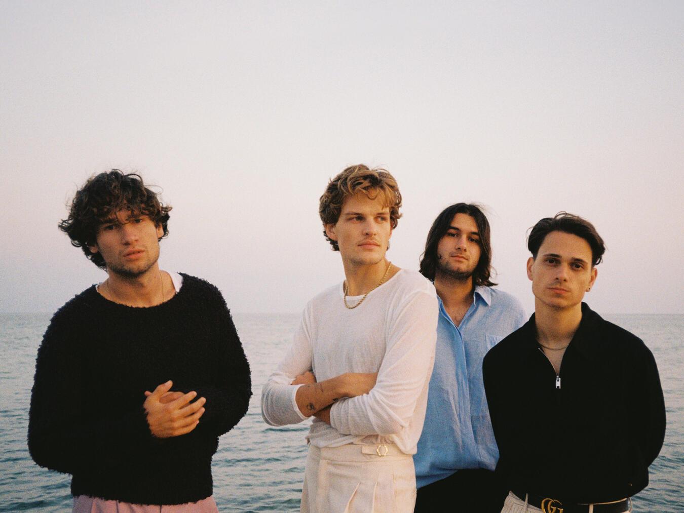 Die Songs von Jeremias zählen mehrere Millionen Streams auf Spotify und reißen das Meer aus Fans vor den Bühnen auch live mit der persönlichen Performance mit. In diesem Jahr komplettieren sie unter anderem das Mainstage Line-Up von San Hejmo.Foto: MGMT