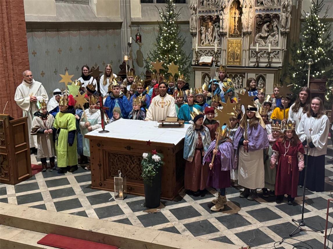 Die Sternsinger in Haldern beim Abschlussgottesdienst. Foto: privat