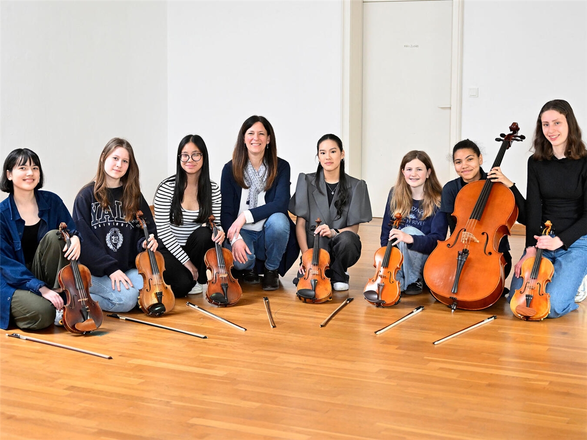 Die Stringtime Kids mit Ariane Mathäus. Foto: Thomas Momsen