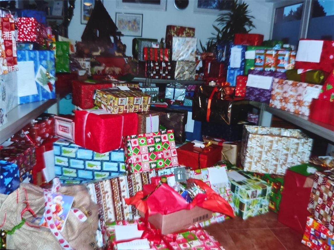 Die Tafel Geldern freut sich wieder über viele Weihnachtspäckchen für bedürftige Menschen im Gelderland.Foto: Tafel Geldern