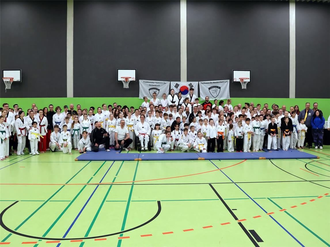 Die Teilnehmer der Deutschen Meisterschaften in Rees. Foto: privat