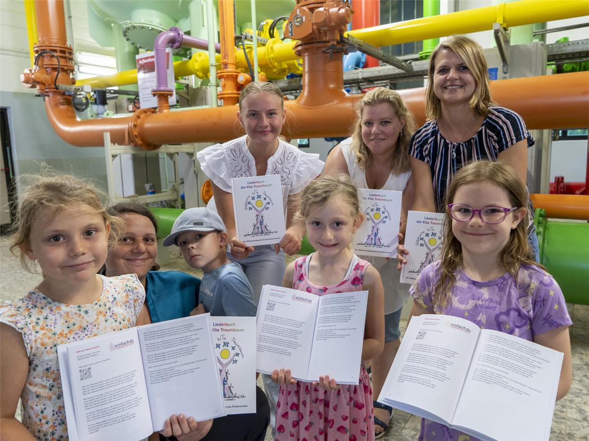 Die Traumbaum-Kinder hatten Gelegenheit, das Wasserwerk persönlich zu besuchen. Foto: Gerhard Seybert 