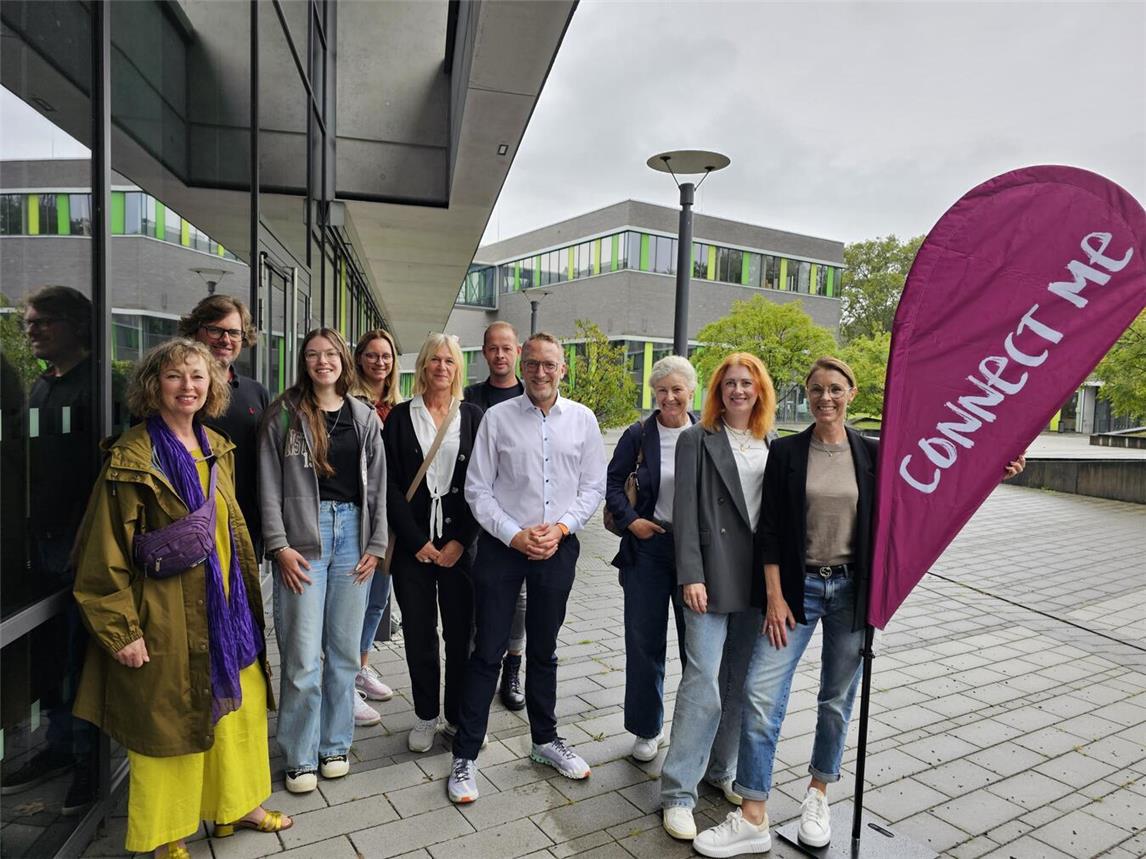 Die Veranstalter bringen die Schüler und Studenten mit Unternehmen zusammen. NN-Foto: T. Langer