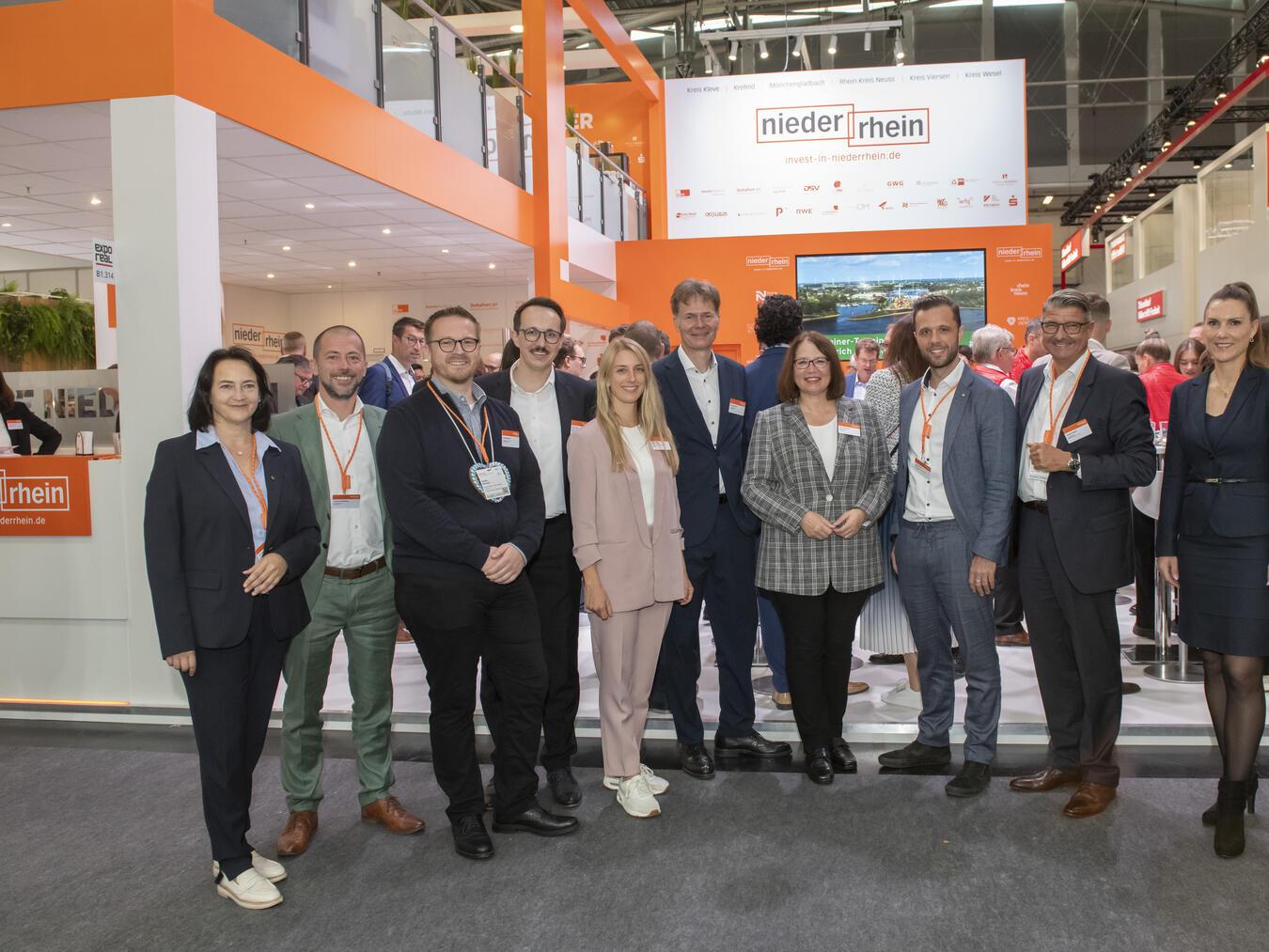 Nachhaltige Gewerbeflächen auf der Expo Real Die Vertreter aus dem Kreis Wesel auf der Immobilienmesse in München. Foto: Kreis Wesel