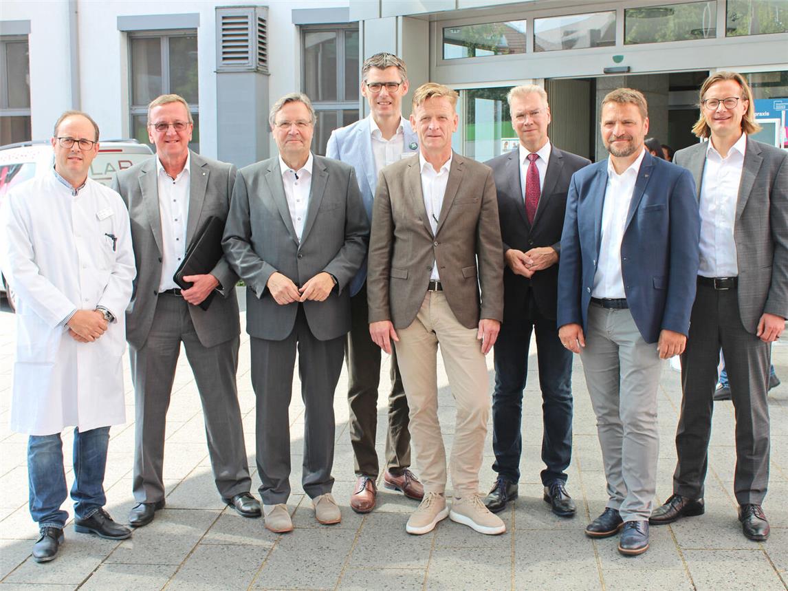 Die Vertreter des Krankenhaus-Zweckverbands Niederrhein haben sich an der bundesweiten Aktion beteiligt. NN-Foto: Thomas Langer