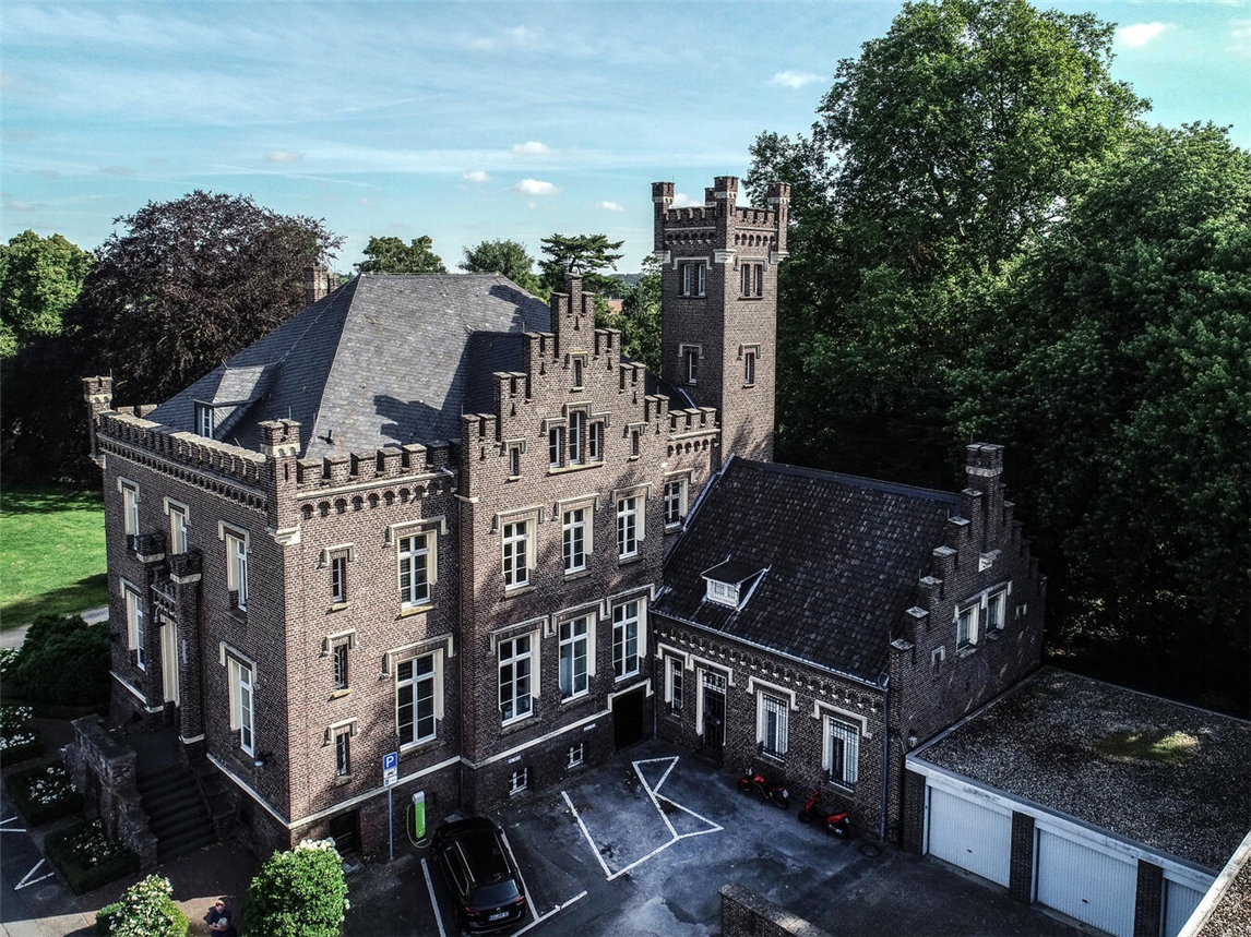 Die Villa von Eerde am Gelderner Rathaus bekommt einen neuen Hauptstromanschluss. Foto: Stadt Geldern/Evers 