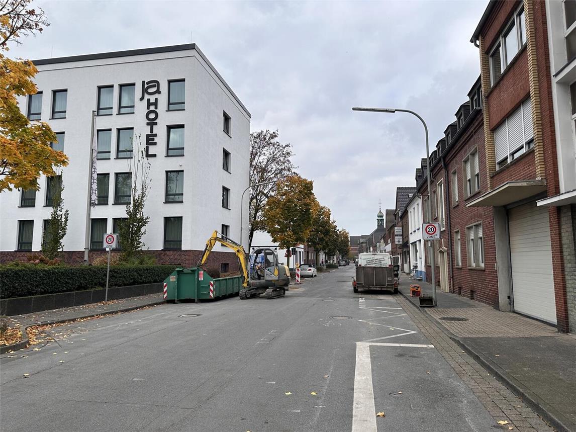 Die vorbereitenden Maßnahmen für die Umgestaltung der Gelderstraße haben begonnen. Foto: Stadt Geldern / Terhorst