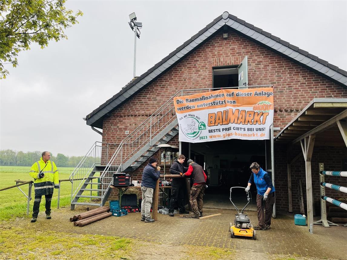 Die Vorbereitungen am Turnierplatz laufen auf Hochtouren.Foto: privat