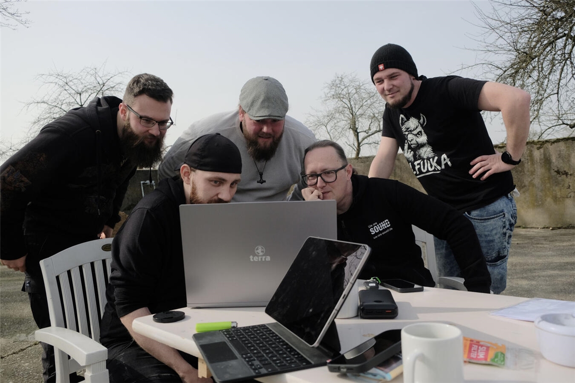 "Vorbereitungen Eyllusion Open Air Event Bühne Aufbau Festival"