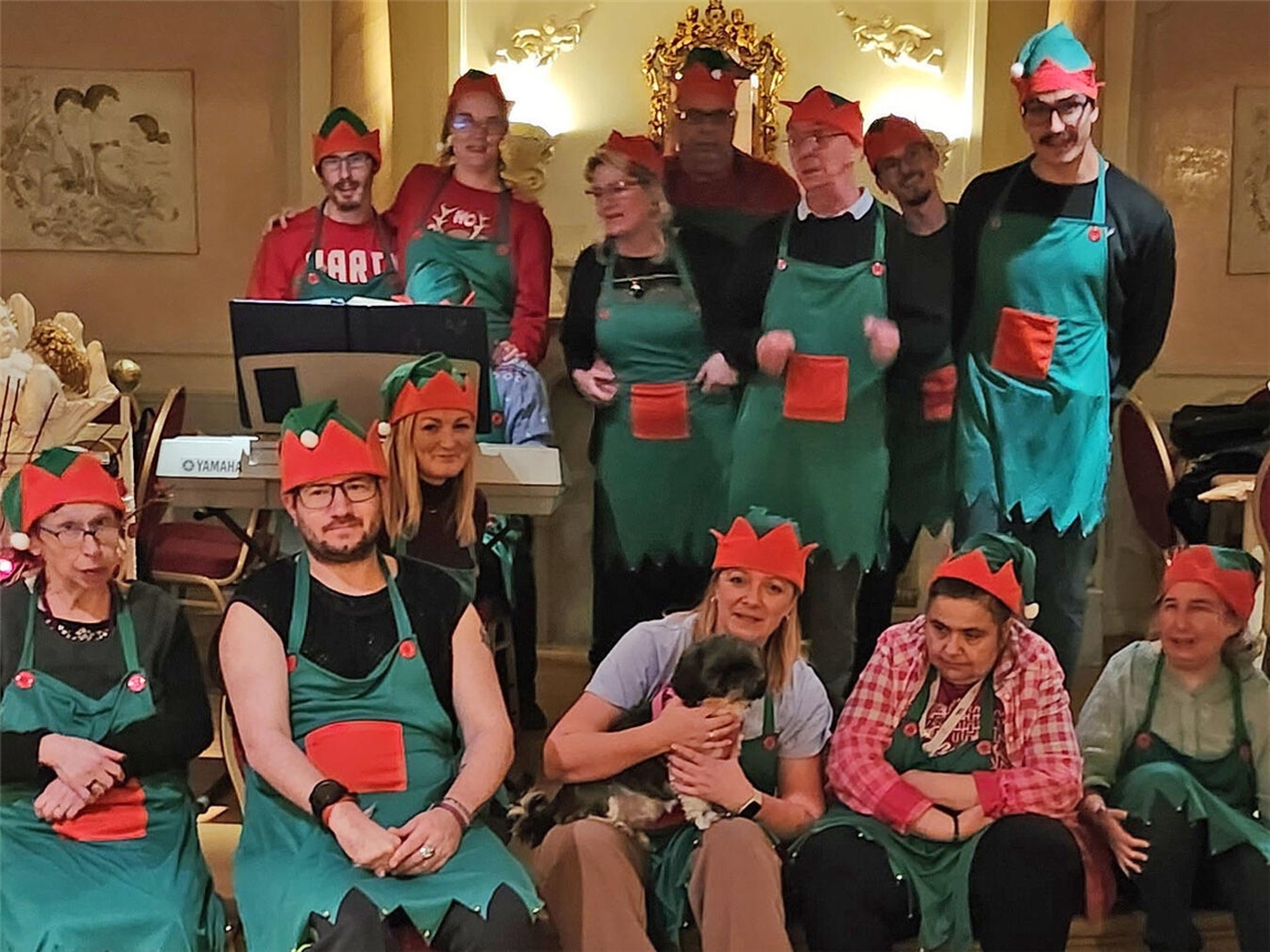 Die Weihnachtsfeier in Kevelaer war ein Höhepunkt im Rahmen des noch jungen Tanztreffs. Fotos: privat