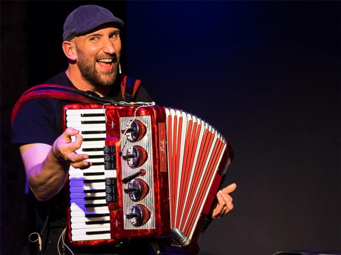 „Die Weihnachtszeit ist mehr als nur Glühwein und Geschenke“, sagt Tobias Christian Mayer. Foto: privat