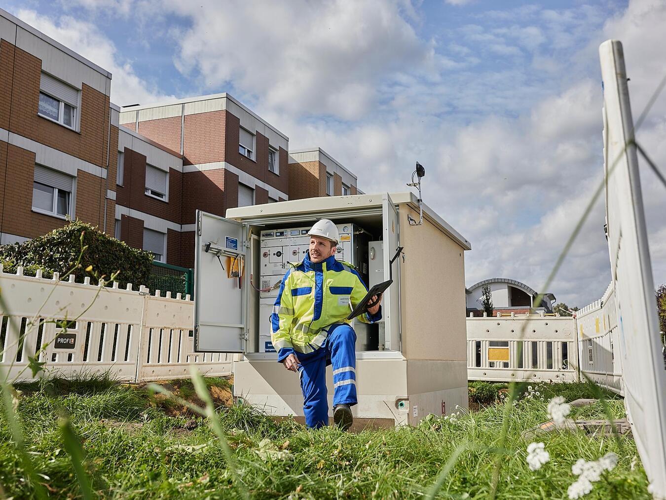 Die Westnetz GmbH verstärkt ab KW 28 das Stromnetz auf der Bahnhofstraße. Foto: Westenergie AG/Chaperon
