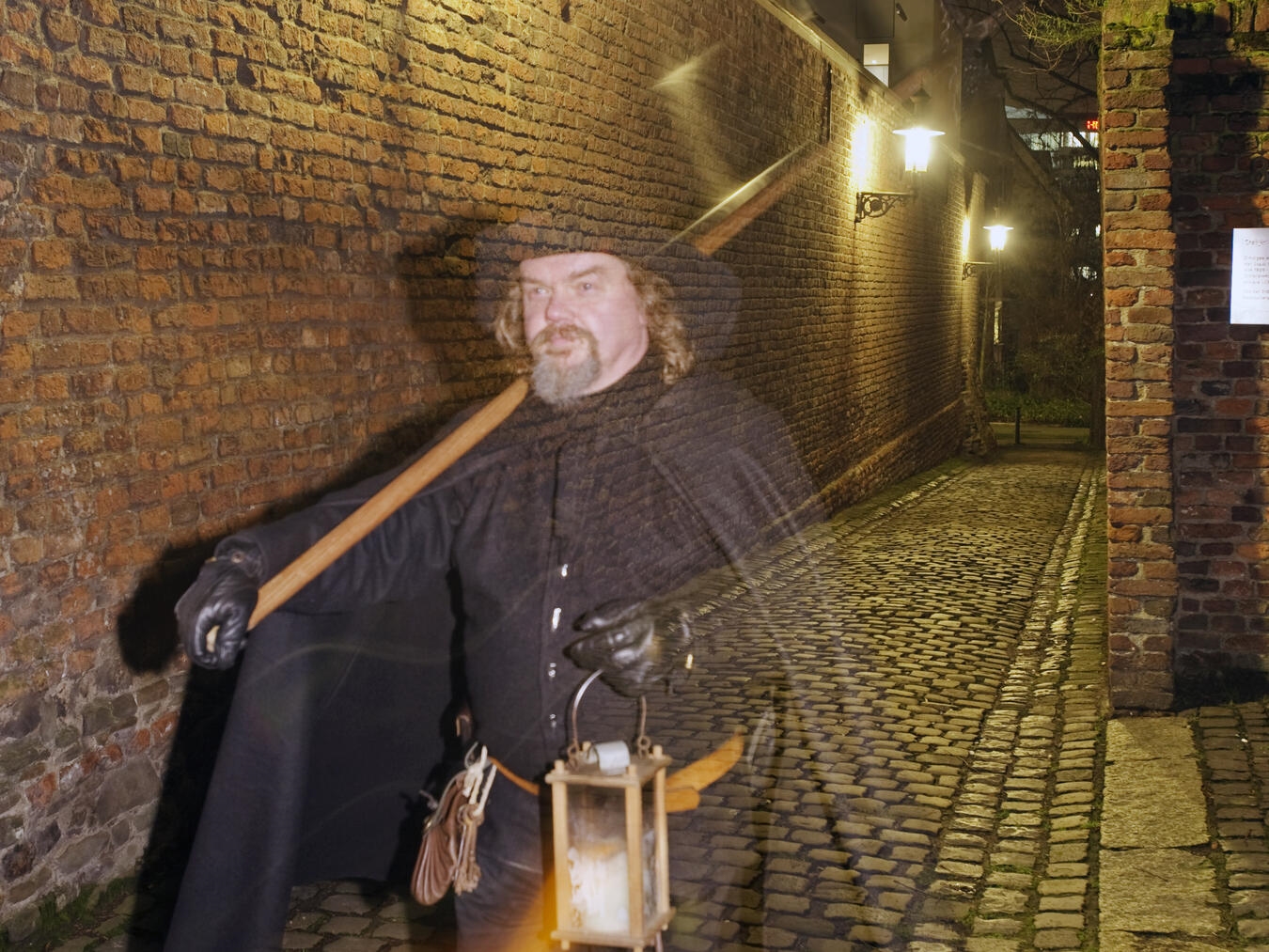 Die zwölf Nächte zum Jahreswechsel erläutert Nachtwächter Heinz Wellmann. Foto: KS