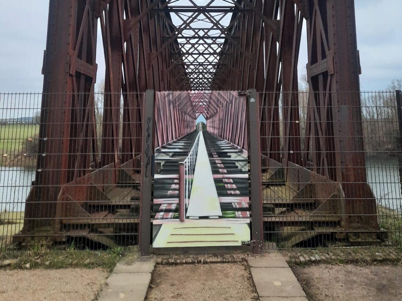 Diese Form der Gestaltung soll nun Schutz vor Vandalismus bieten und ist zugleich ein „Hingucker“. Foto: Heimatverein Griethausen