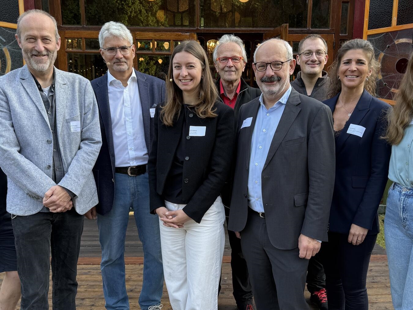 Businessfrühstück im Cinque-Spiegelzelt Dirk Posdena, Dr. Lothar Abicht, Carina Stöttner, Hans-Bernd de Graaff, Wolfgang Gebing, Tim Tripp, Verena Rohde (v.l.): Foto: WTM