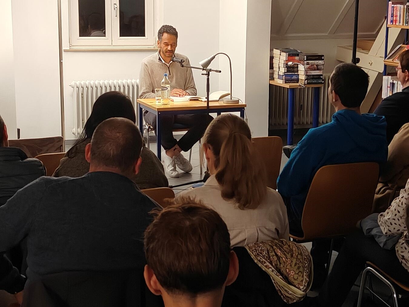 Entschuldigung, ich benötige die Bildbeschreibung, um ein suchmaschinenoptimiertes Alt-Tag zu erstellen. Bitte geben Sie die Beschreibung des Bildes an.