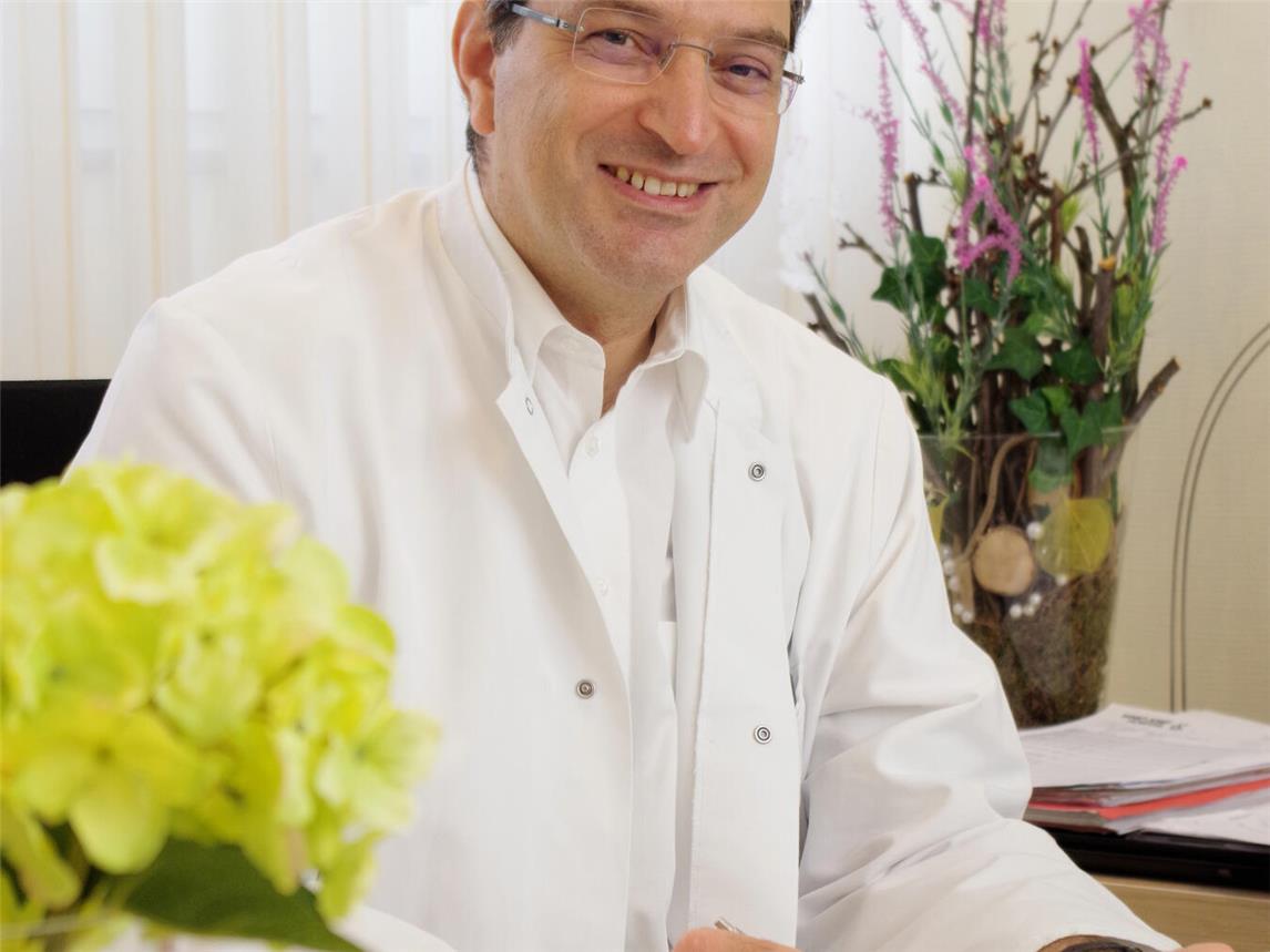 Dr. Olaf Nosseir ist Chefarzt der Abteilung Chirurgie am Sankt Josef-Hospital in Xanten. Foto: Olaf Ostermann