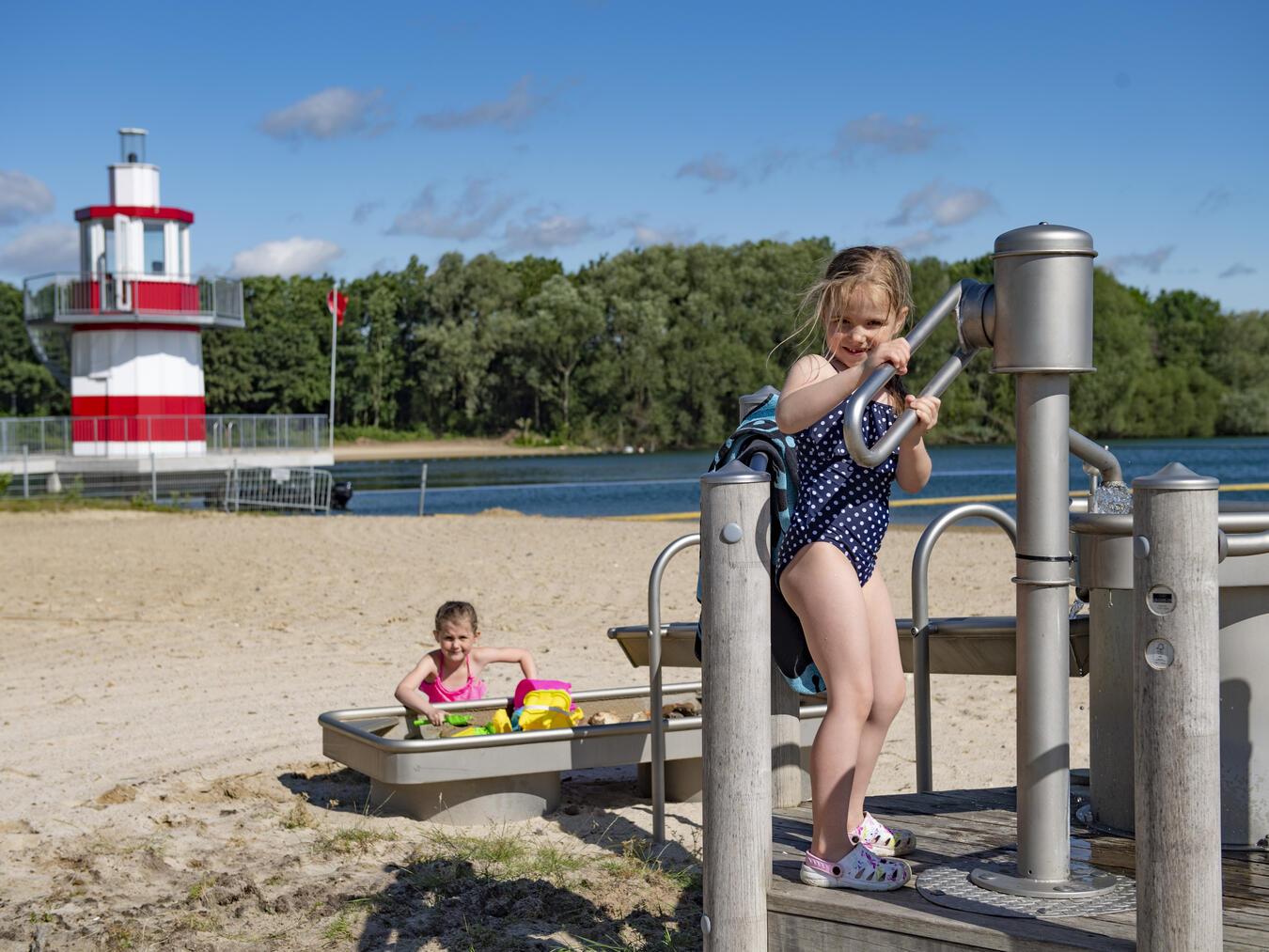 Draußen spielen, planschen und im See schwimmen, das ist ab dem 1. Juni wieder möglich. Foto: Thomas Momsen