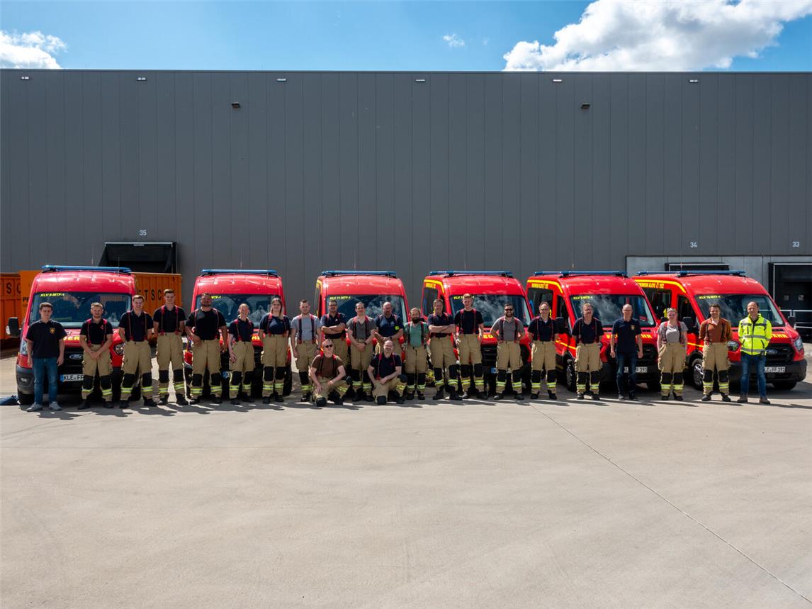 Durch die praxisorientierten Übungen erhielten die Feuerwehrleute die Möglichkeit, die neuen Fahrzeuge unter realitätsnahen Bedingungen besser kennenzulernen und für zukünftige Einsätze ihre Fahrkompetenz gezielt zu erweitern. Foto: Feuerwehr Kleve