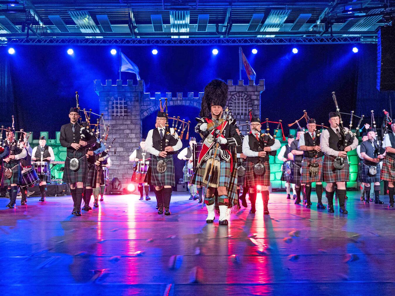 Echte schottische Lebensfreude können die Besucher der „The Scottish Music Parade“ am 26. Mai in Krefeld erleben. Foto: Thomas Shajek